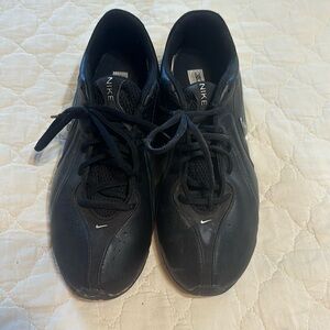 Men’s size 8 leather Nike Reax tennis shoes, excellent condition
